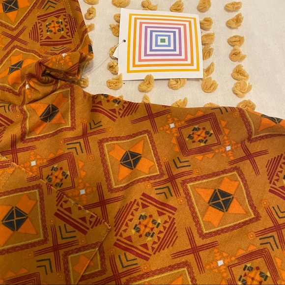 NWT LuLaroe Carly Swing Dress Size XXS pattern design - Picture 3 of 6